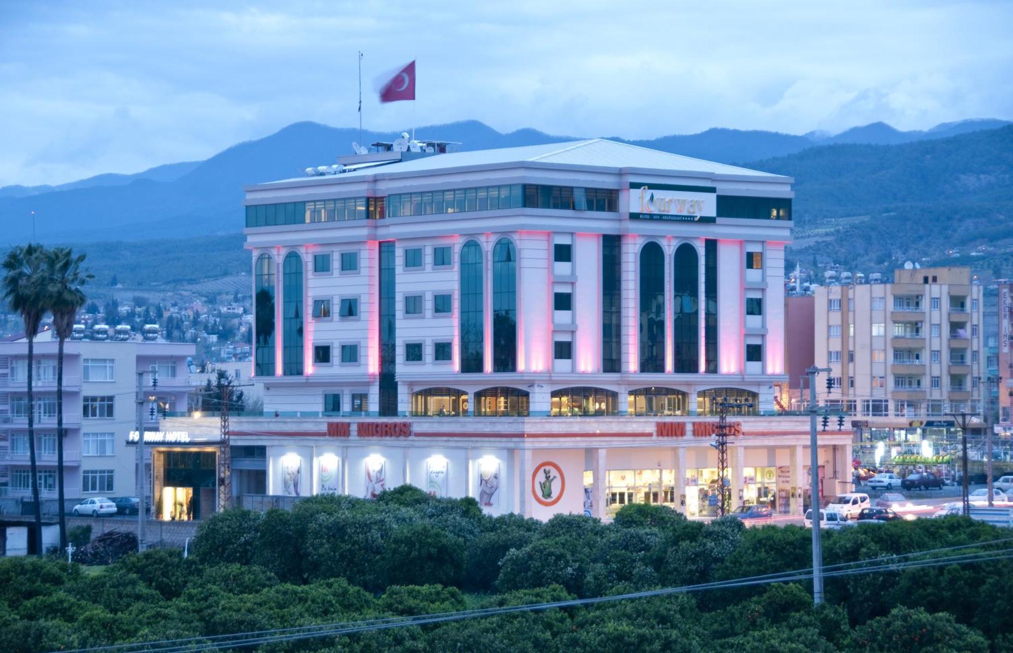 Fourway Hotel&Spa Dortyol Екстериор снимка