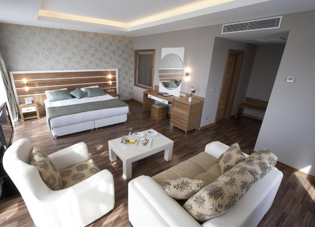 Fourway Hotel&Spa Dortyol Стая снимка